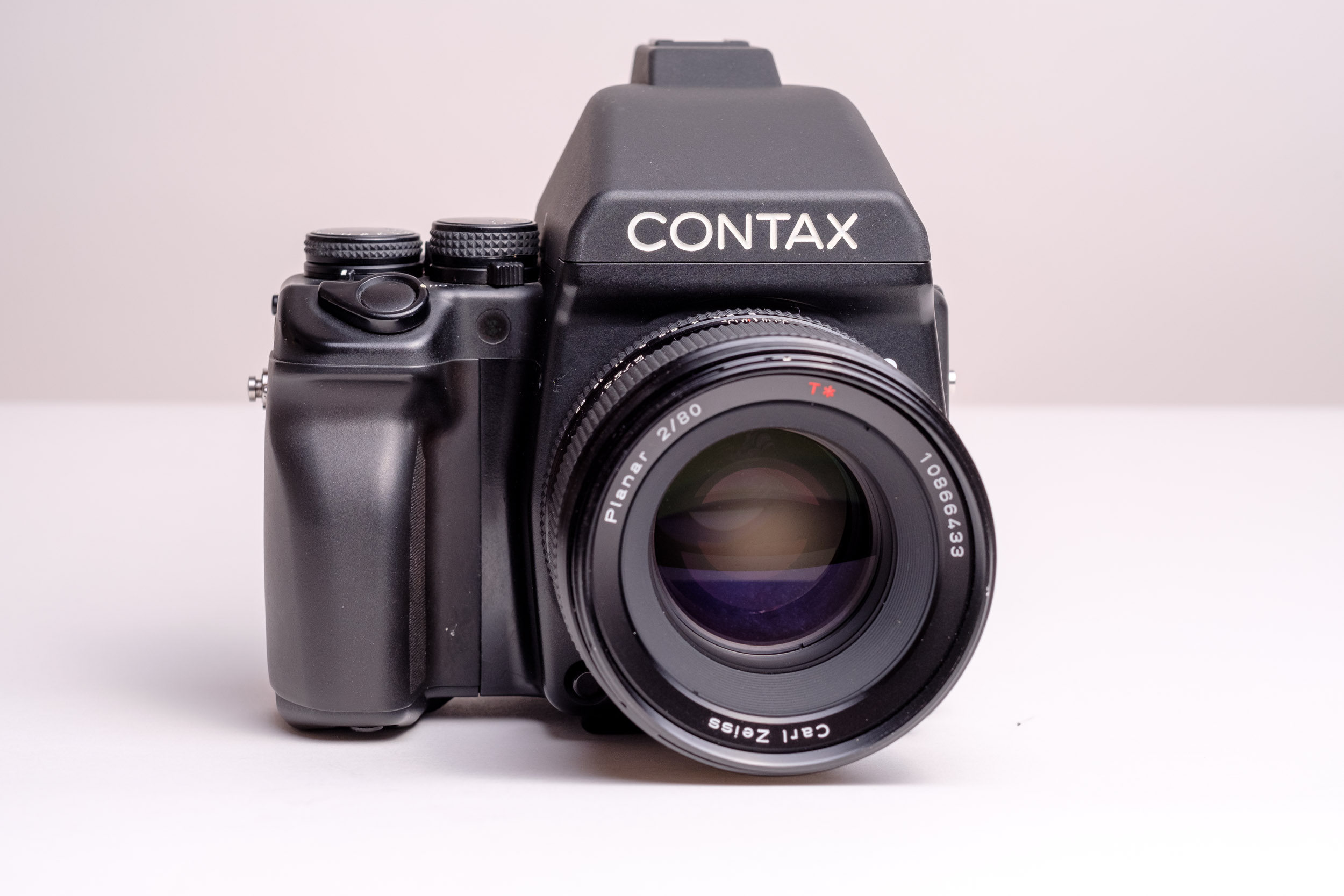I'm selling my Contax 645 camera. 